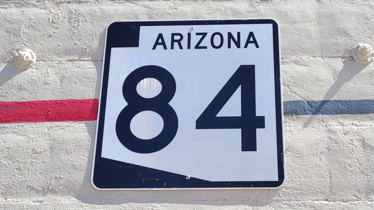 Highway-84-Sign